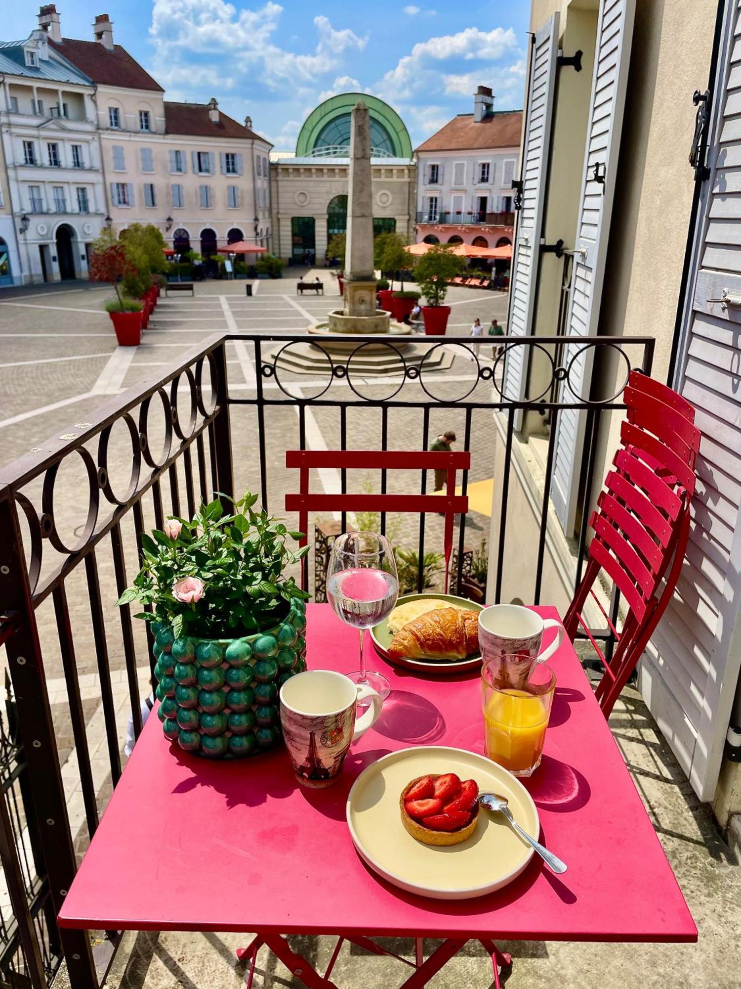 Appt Vue Place De Toscane - 4Min Disneyland-Paris سيري المظهر الخارجي الصورة