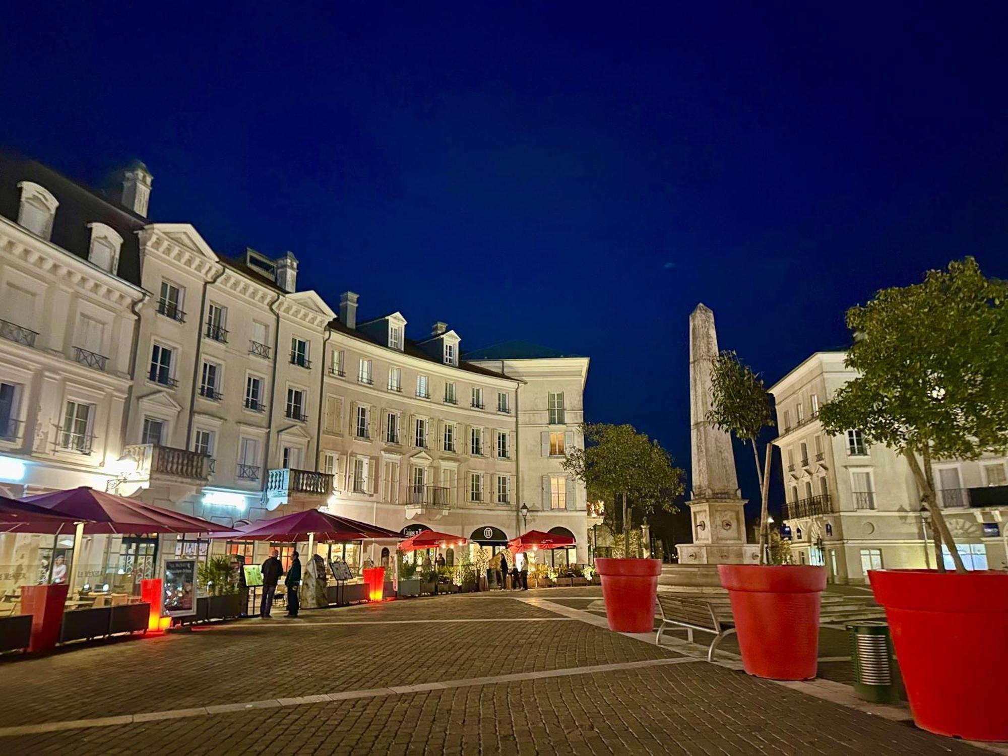 Appt Vue Place De Toscane - 4Min Disneyland-Paris سيري المظهر الخارجي الصورة